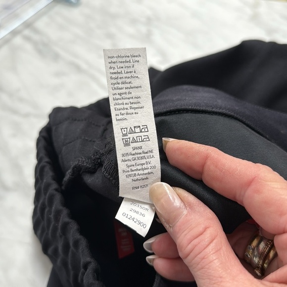 SPANX Black Perf Jogger Pants Pull On Casual Jogger Size M - Picture 10 of 16